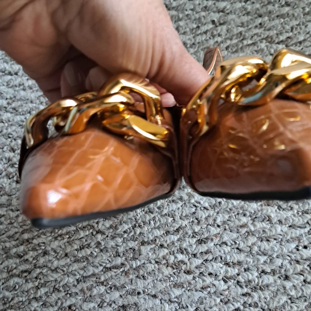 Faux Crocodile Embossed Brown Slingback Heels with Gold Chain